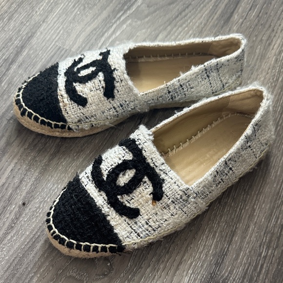 Black and Cream Tweed Espadrilles - Picture 2 of 4